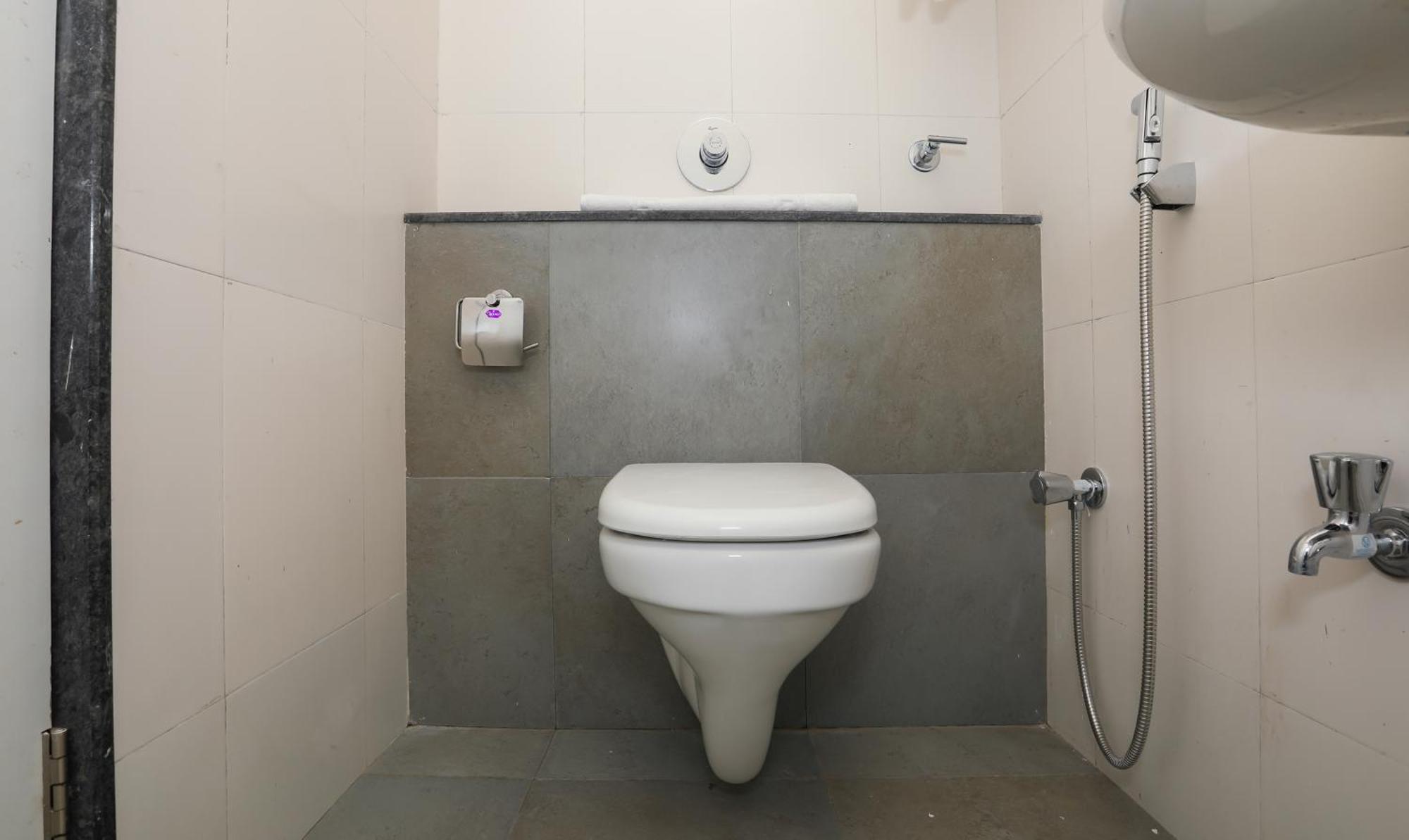 Treebo Sapphire Studio Nashik Exterior photo